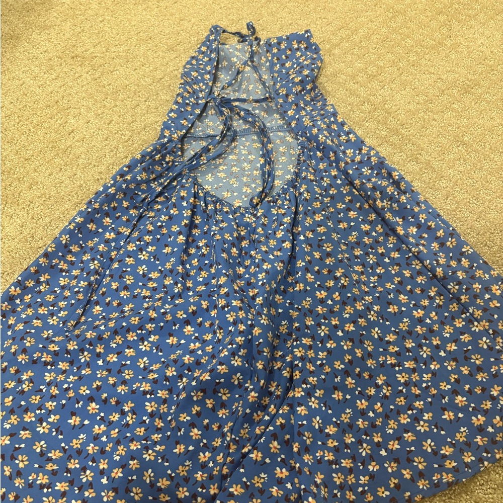 SHEIN Blue Floral Backless Dress